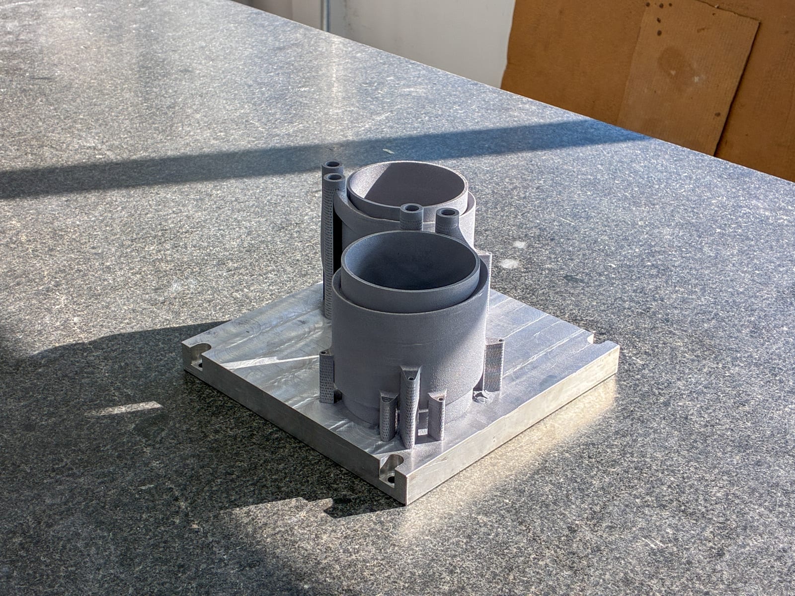 As-printed cooling sleeves with support structures